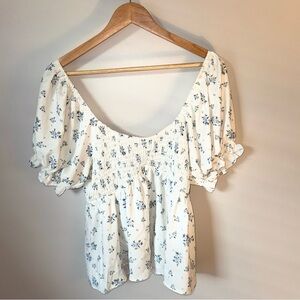 Altar’d State | Floral Puff Sleeve Top - White and Blue floral | Originality